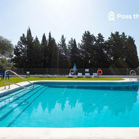 Pass The Keys Ideal Familia En *