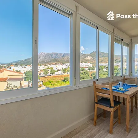 Pass The Keys Ideal Familia En Holiday home